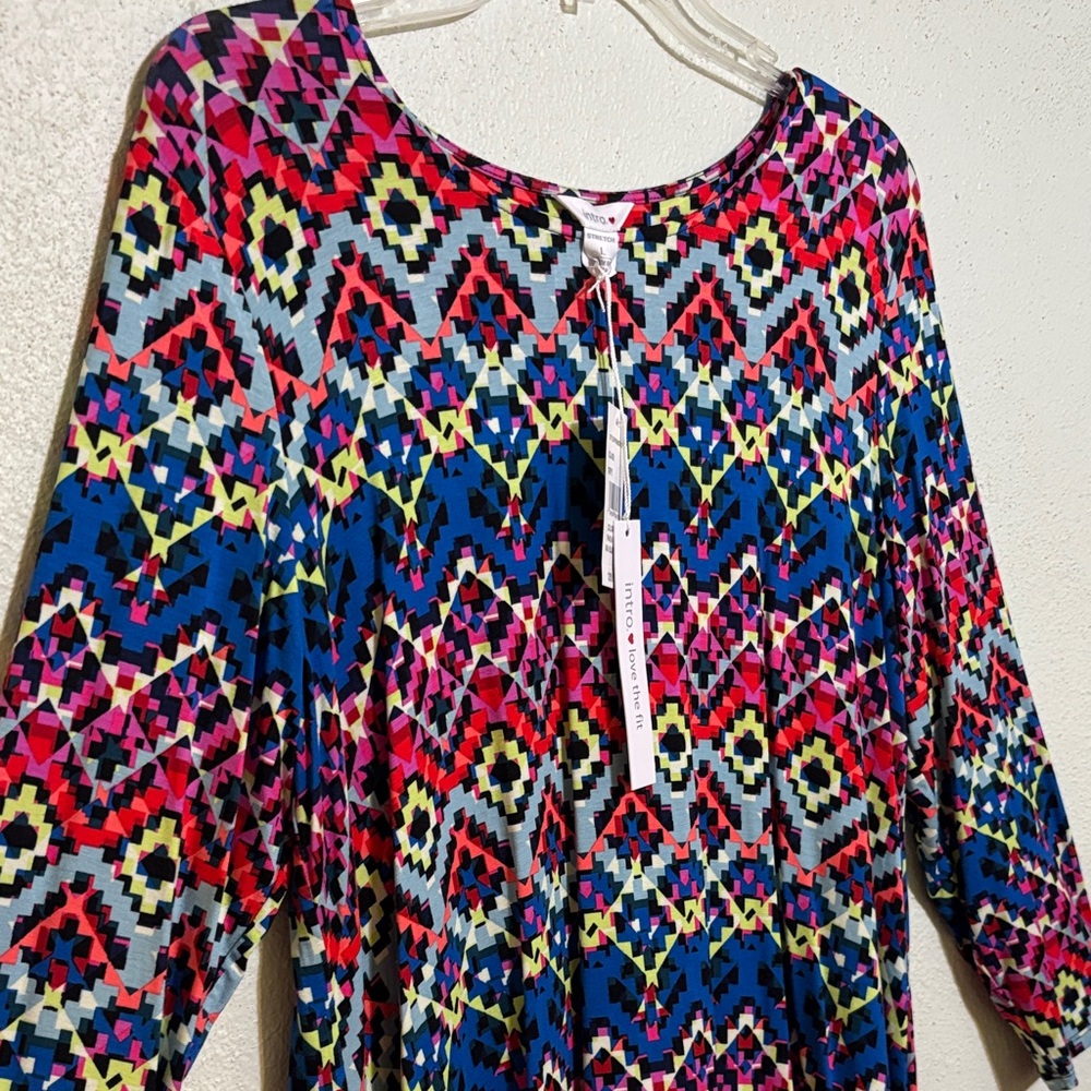 Intro. Multicolor Geometric Print Tunic - Picture 3 of 3
